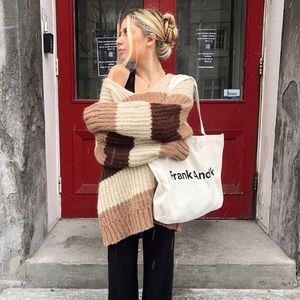 Oversized knit sweater, V-neck